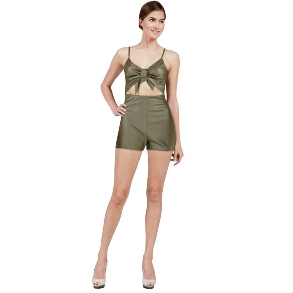 Must Have Sexy Knotted Short 2-PC Set